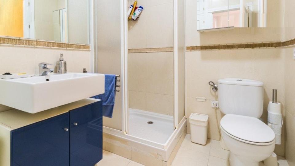 Guzmán El Bueno Hostal *